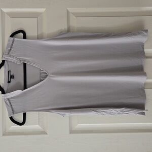 NWOT BANANA REPUBLIC Notched Sleeveless Blouse Gray